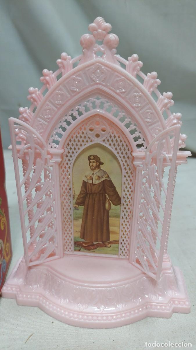 Antig&uuml;edades: Capilla Cefa de pl&aacute;stico rosa - Foto 2