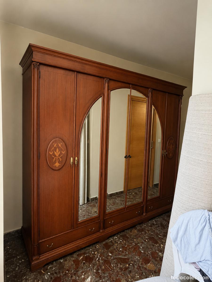 Antig&uuml;edades: Armario de madera de cerezo - Foto 2