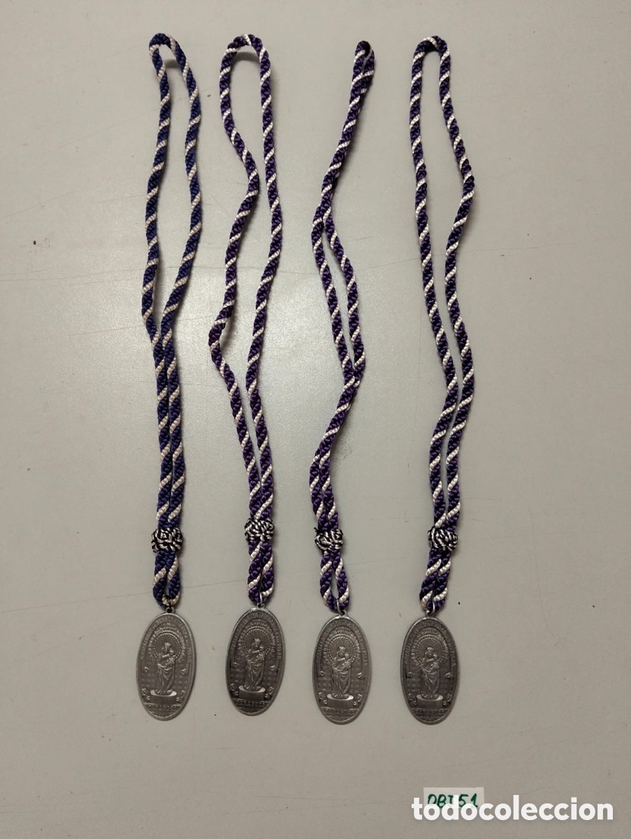 Antig&uuml;edades: medallas de la Orden de Caballeros de Nuestra Se&ntilde;ora del Pilar de Zaragoza,