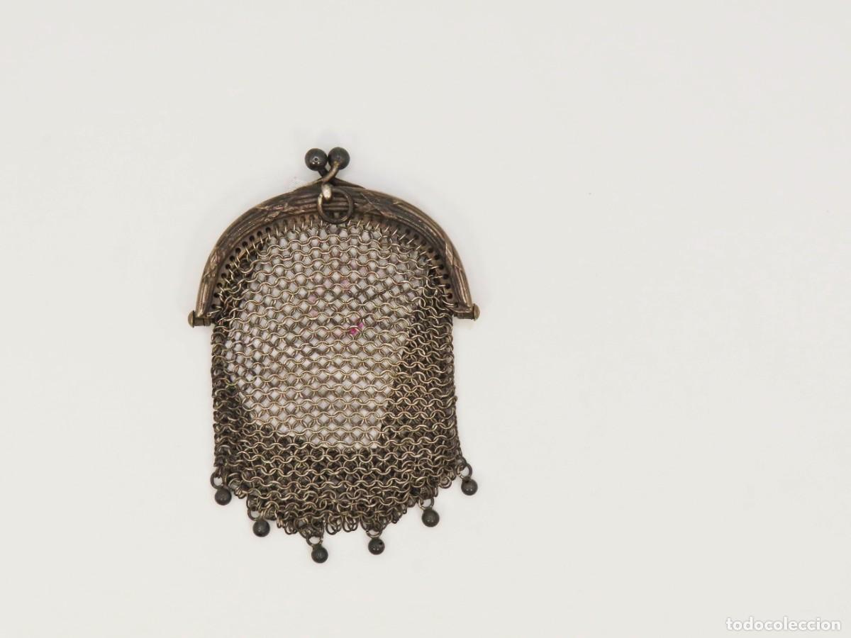 Antig&uuml;edades: BOLSO LIMOSNERO CON ARGOLLA 6 BORLAS