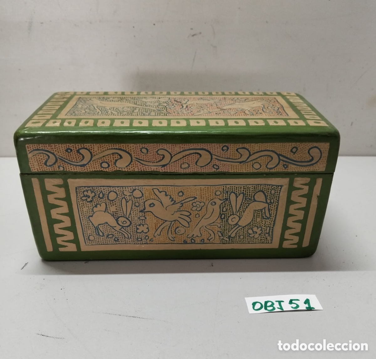 Antig&uuml;edades: caja de Olinal&aacute; de madera de linaloe, elaborada artesanalmente en el estado de Guerrero, M&eacute;xico