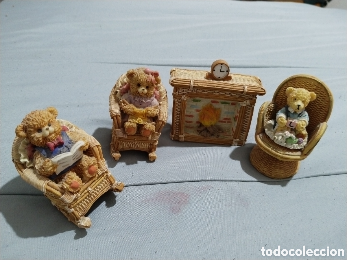 Antig&uuml;edades: Lote Conjunto Familiar 4 Figuras Osos Regency Fine Arts Inglaterra - Escena Chimenea