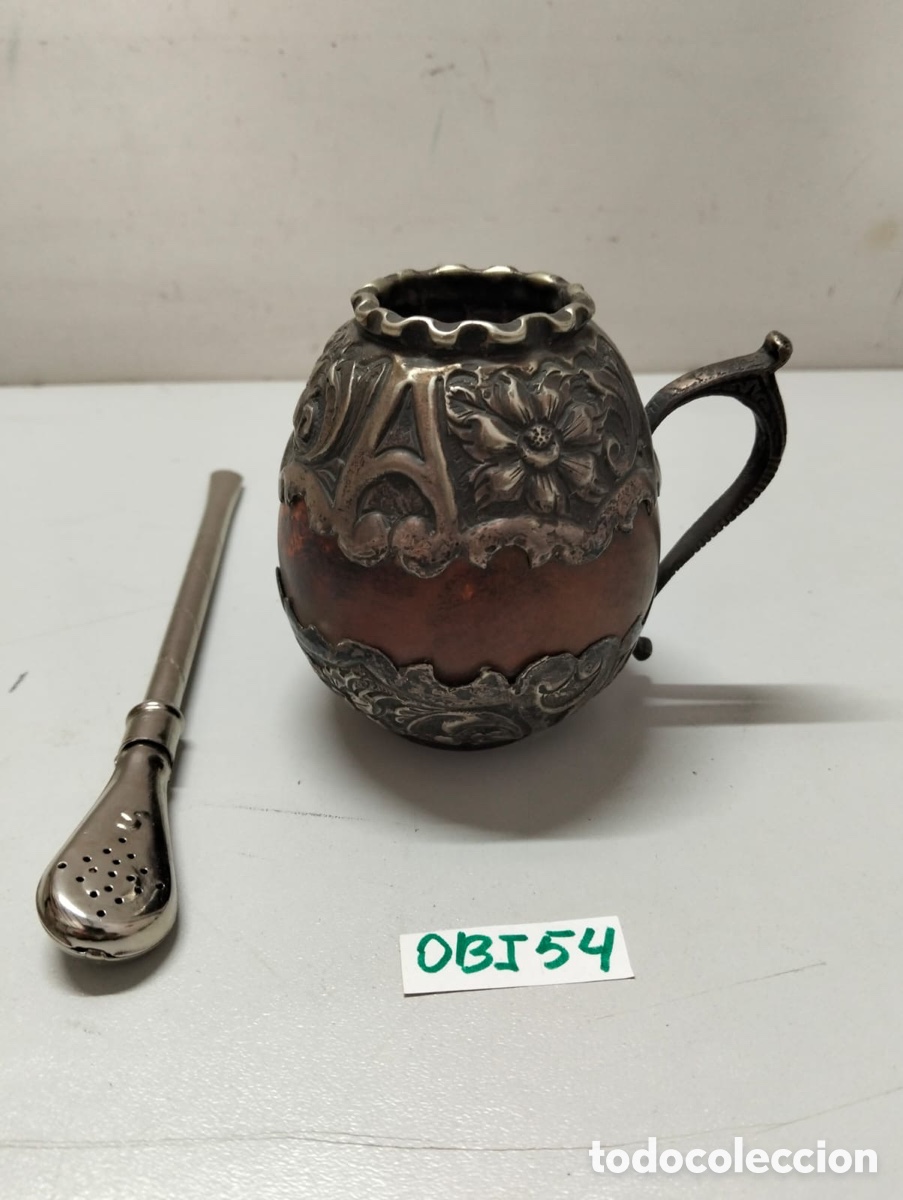 Antig&uuml;edades: antiguo set de mate y bombilla de alpaca con motivos florales repujados