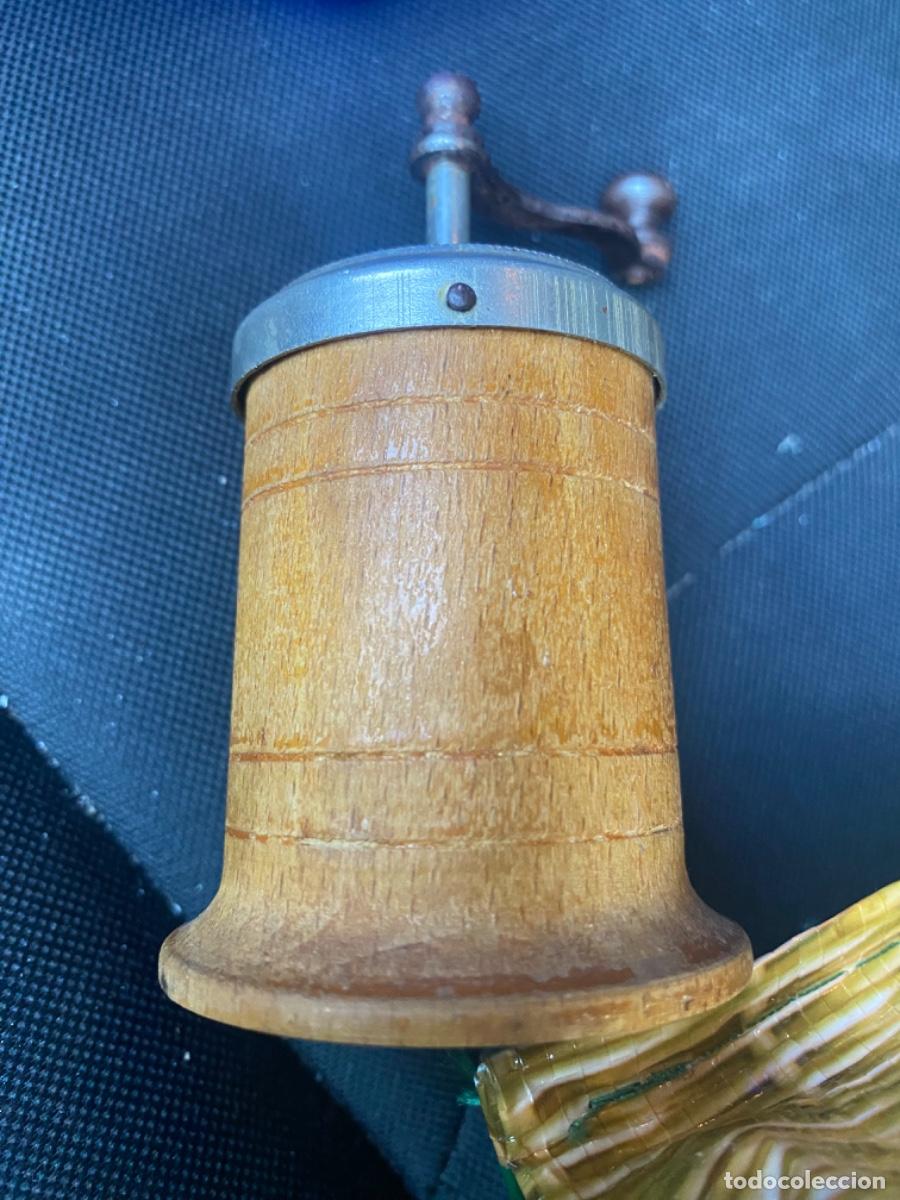 Antig&uuml;edades: ANTIGUO MOLINILLO PIMIENTA MADERA - Foto 2