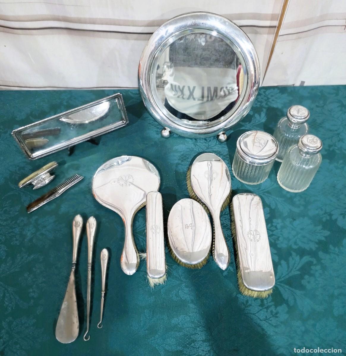 Antig&uuml;edades: Juego de tocador 15 piezas antiguo plata