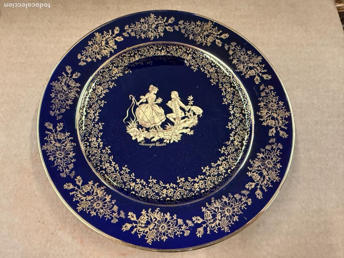 Antiquit&eacute;s: Precioso plato porcelana azul cobalto LIMOGES CASTEL, pintado en oro de 22k. 18,5cms diametro
