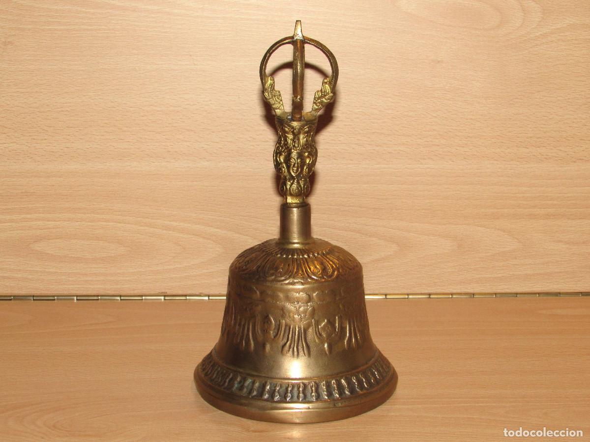 Antig&uuml;edades: Campana llamador Dorje T&iacute;bet Nepal tibetana ceremonial meditaci&oacute;n oraci&oacute;n budista 20 cm 530 gr