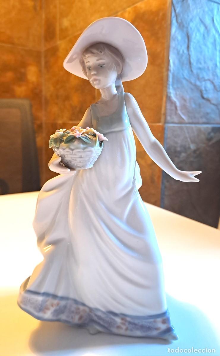 Antig&uuml;edades: FIGURA LLADRO CAREFREE - PRIMAVERA CESTA DE FLORES. A&Ntilde;O 1991