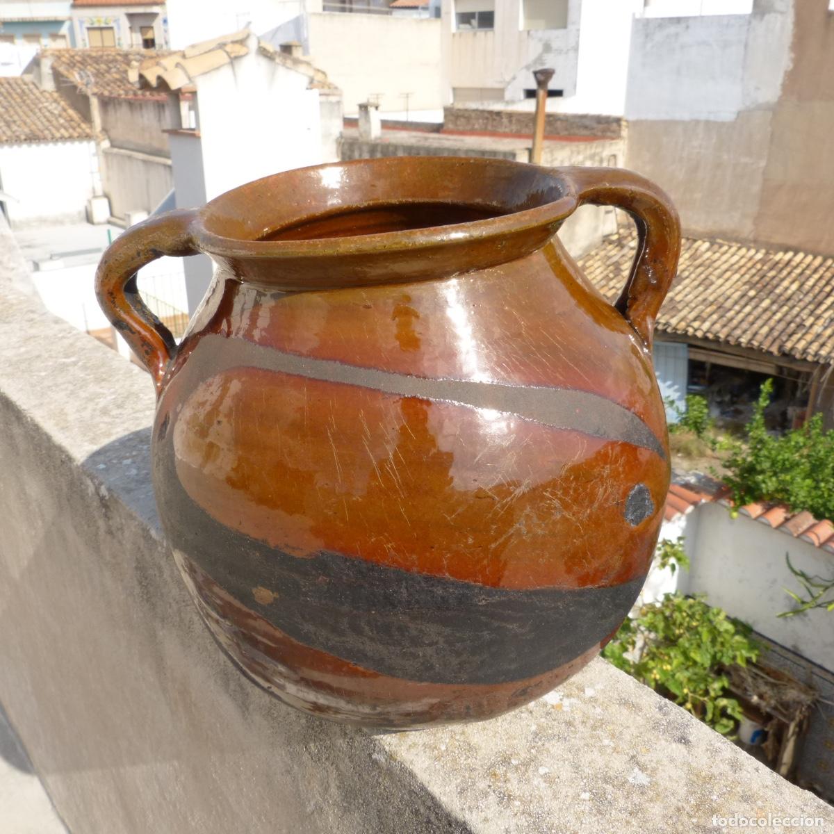 Antig&uuml;edades: Antigua olla o caldero de ceramica tradicional melada refractaria, 3782gr, 28x29x26cm