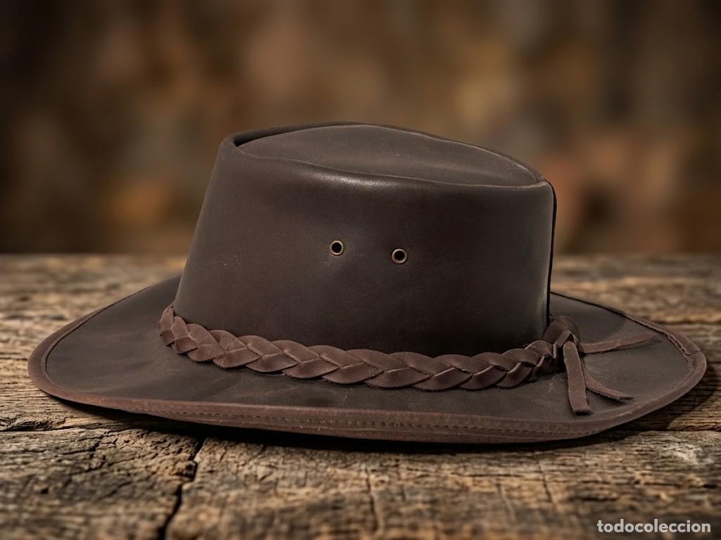 Antig&uuml;edades: Sombrero cowboy en piel marr&oacute;n