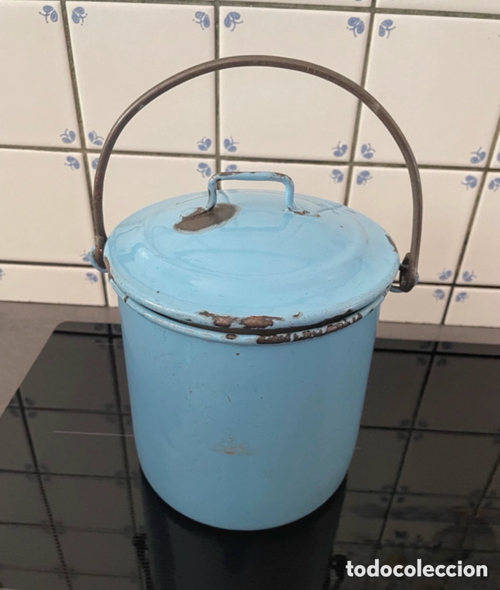 Antig&uuml;edades: Antigua fiambrera esmaltada azul