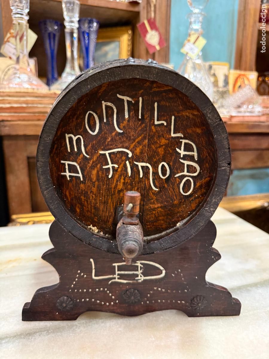 Antig&uuml;edades: ANTIGUO BARRIL PARA VINO - MEDIDA TOTAL 31X22X28 CM
