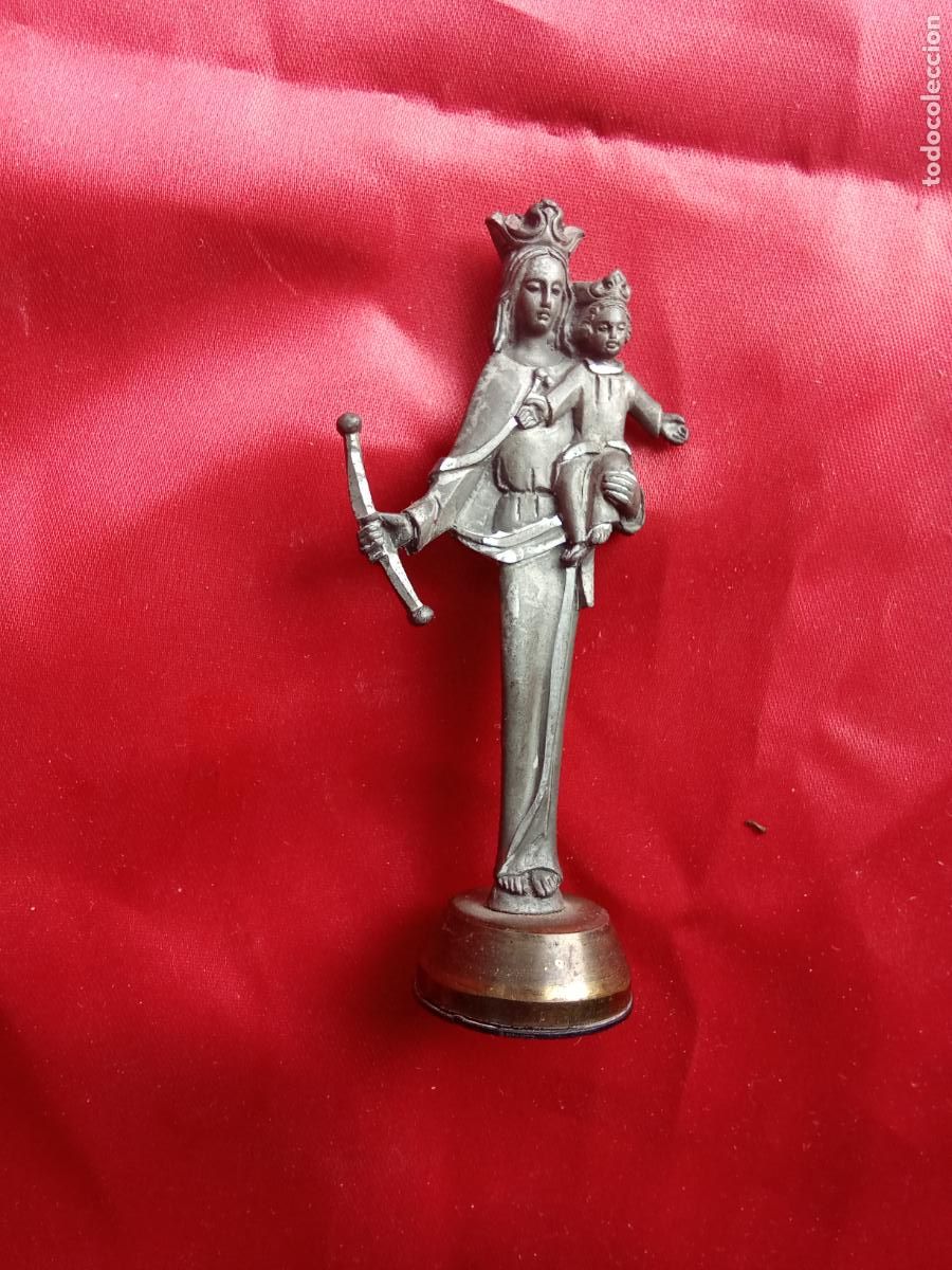 Antig&uuml;edades: Estatuilla figura virgen con ni&ntilde;o Mar&iacute;a Auxiliadora. Peltro Caja Rosarios