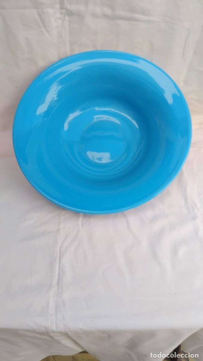 Antig&uuml;edades: cofaina en opalina color azul