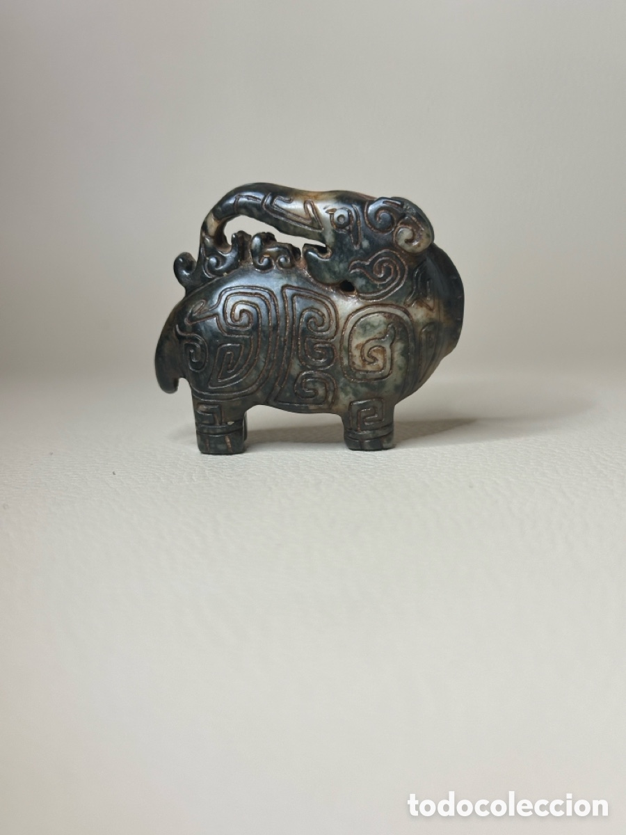 Antig&uuml;edades: (960&ndash;1279 d. C.) Elefante de jade te&ntilde;ido de la dinast&iacute;a Song