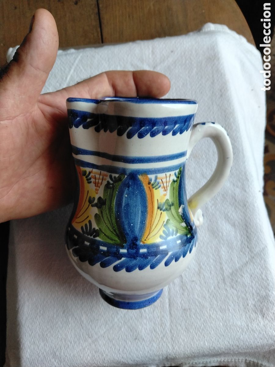 Antiquit&auml;ten: Jarrita de Manises pintada a mano.