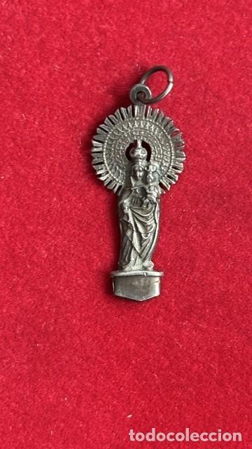 Antig&uuml;edades: Antigua medalla Virgen del Pilar en Plata, 3.5x1 cm, 2,7grs