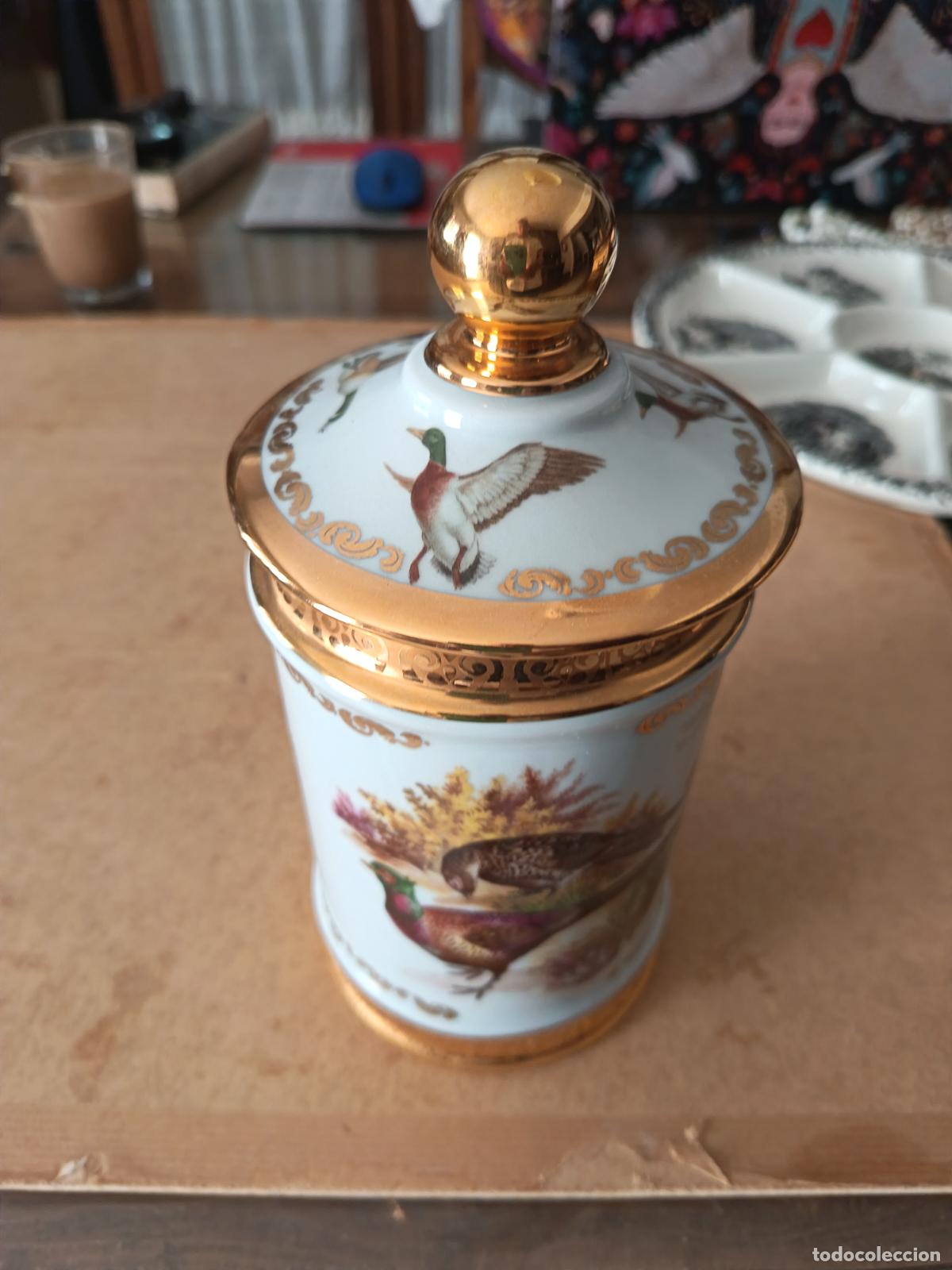 Antig&uuml;edades: TARRO TIPO ALBARELO. SADURNI RAFOLS. PORCELANA Y BA&Ntilde;O DE ORO. MOTIVOS DE PERDICES... 22 CM ALT