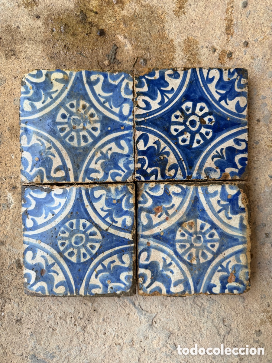 Antig&uuml;edades: Azulejo g&oacute;tico SXV &lsquo;&rsquo;Pensamiento&rdquo;