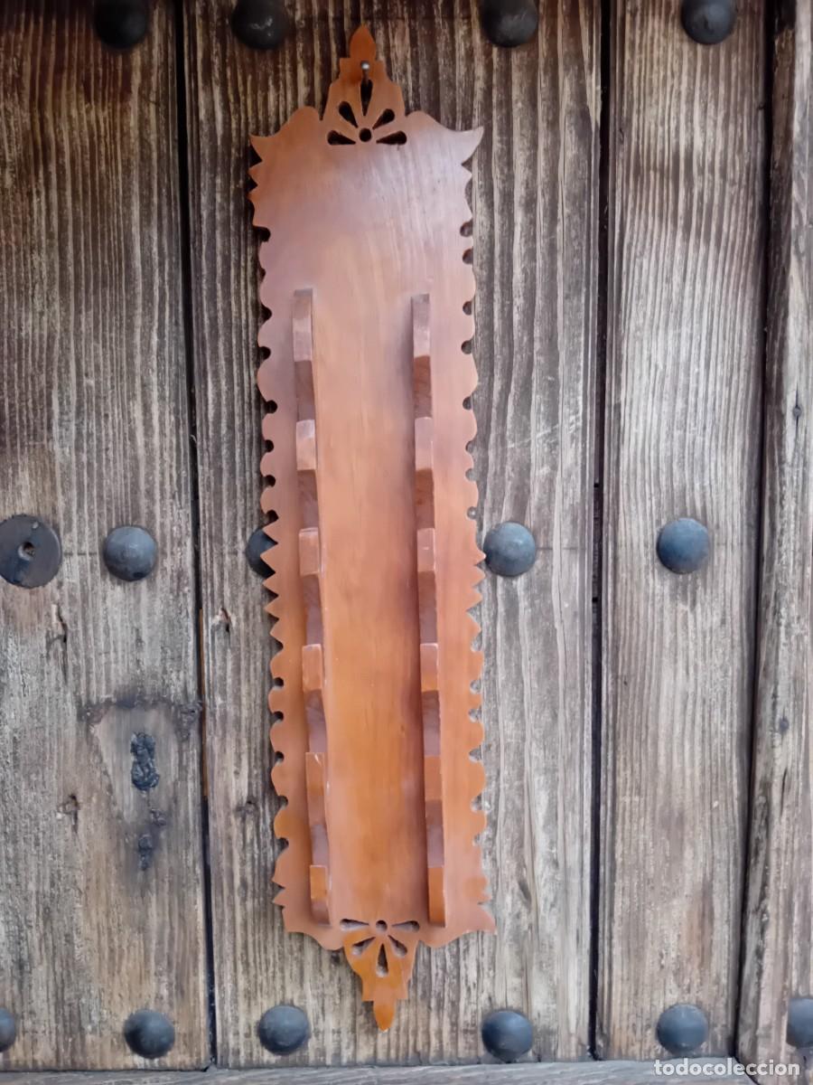 Antig&uuml;edades: Platero de madera de pino barnizado - Foto 2