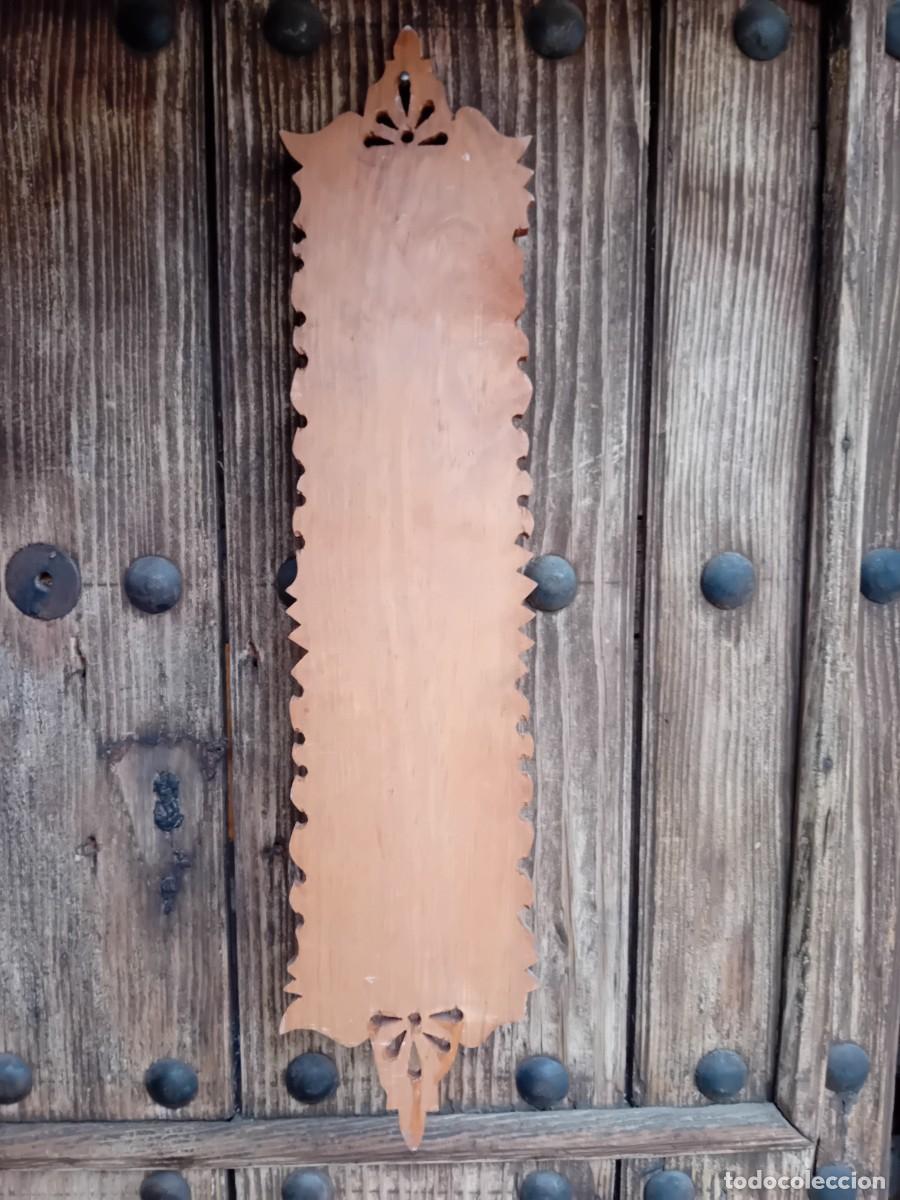 Antig&uuml;edades: Platero de madera de pino barnizado - Foto 3