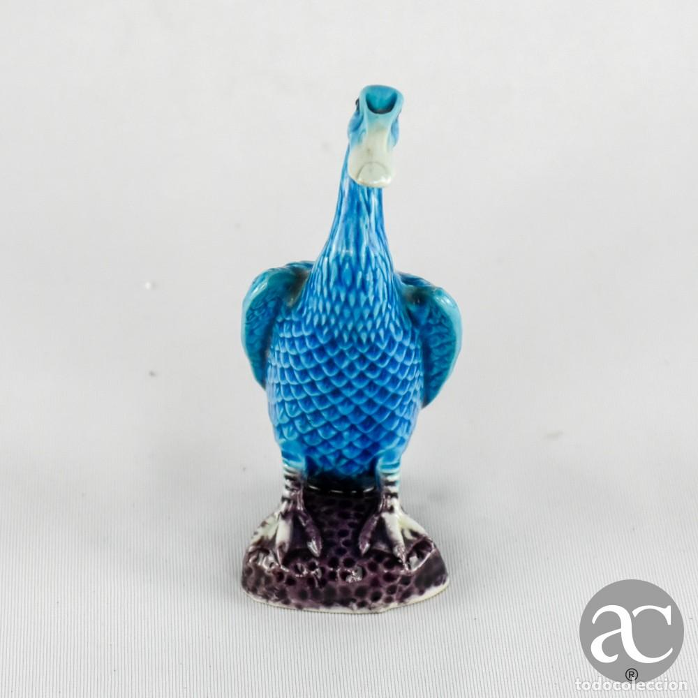 Antig&uuml;edades: Figura de pato em porcelana da China em azul-turquesa