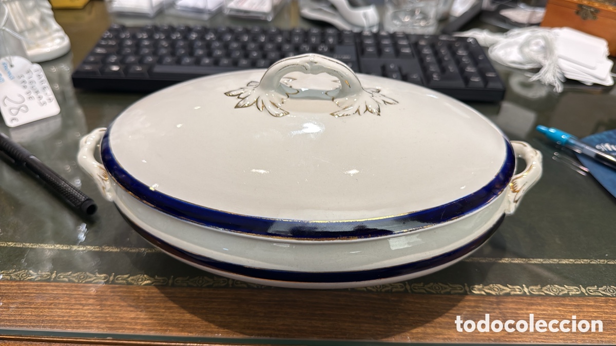Antig&uuml;edades: SOPERA PORCELANA RIBETES AZUL