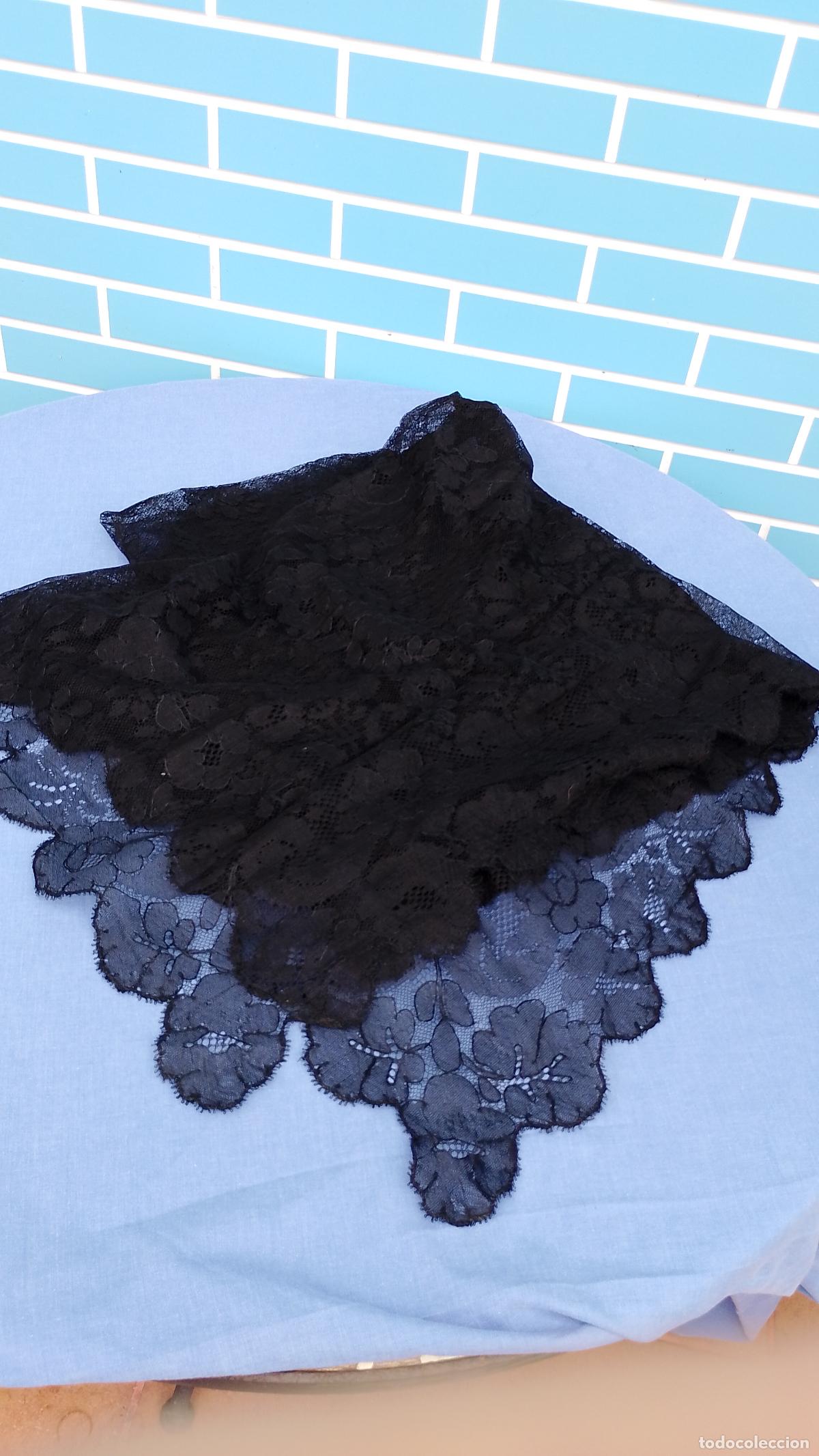 Antig&uuml;edades: Antigua mantilla negra de encaje