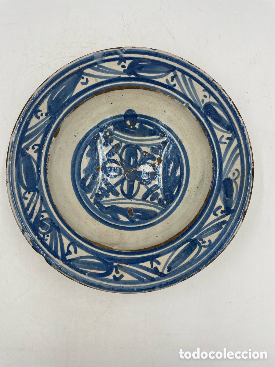 Antig&uuml;edades: Antiguo plato de cer&aacute;mica aragonesa. Muel - siglo XVII .