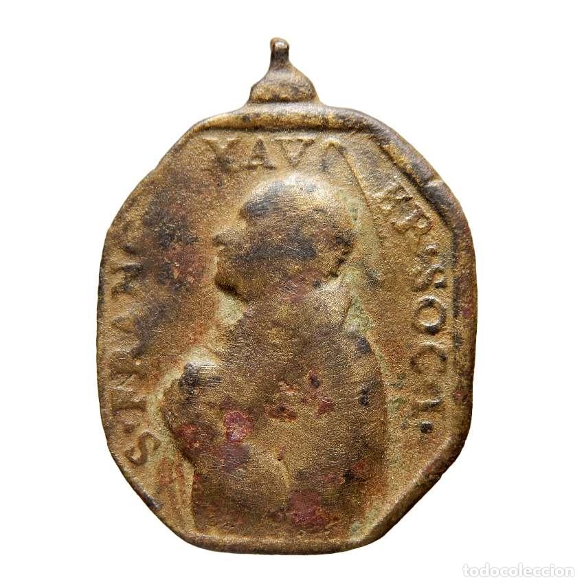 Antig&uuml;edades: Antigua medalla en metal. 25 mm. 760-M