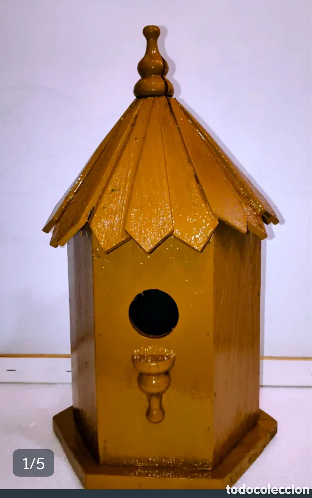 Antig&uuml;edades: Casita de madera para p&aacute;jaros