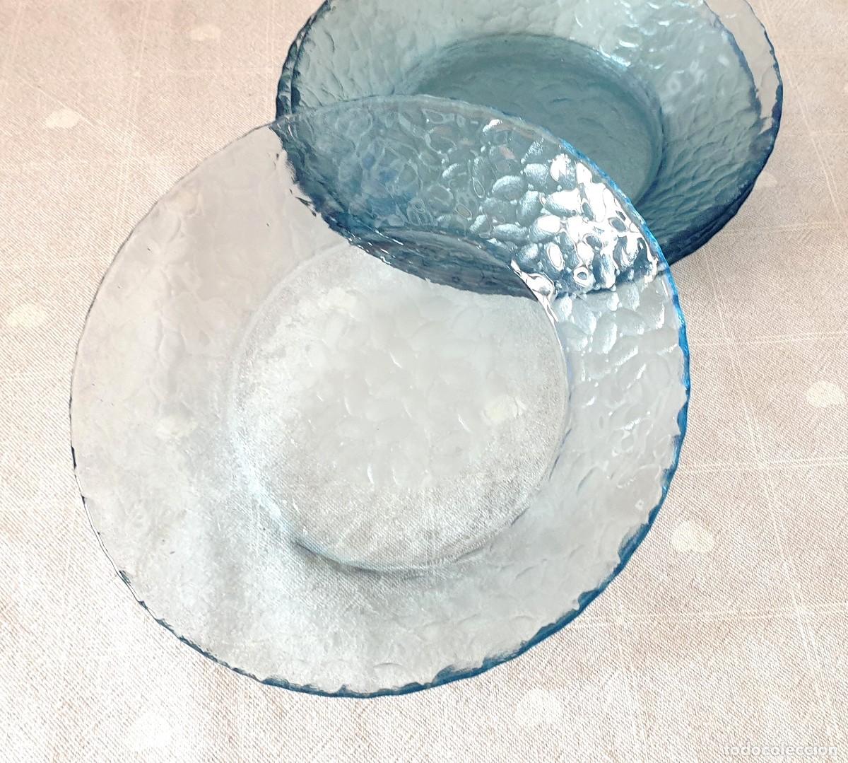 Antig&uuml;edades: Juego de 4 cuencos para ensalada de cristal azul martillado franc&eacute;s vintage y pesado