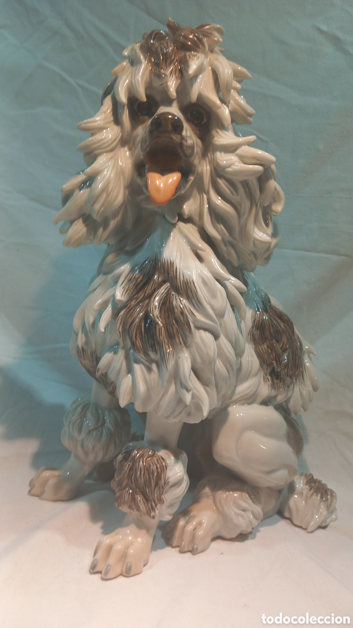 Antig&uuml;edades: ESPECTACULAR PERRO CANICHE GIGANTE PORCELANA ALGORA - 34 CM / 2,4 KG - IMPECABLE
