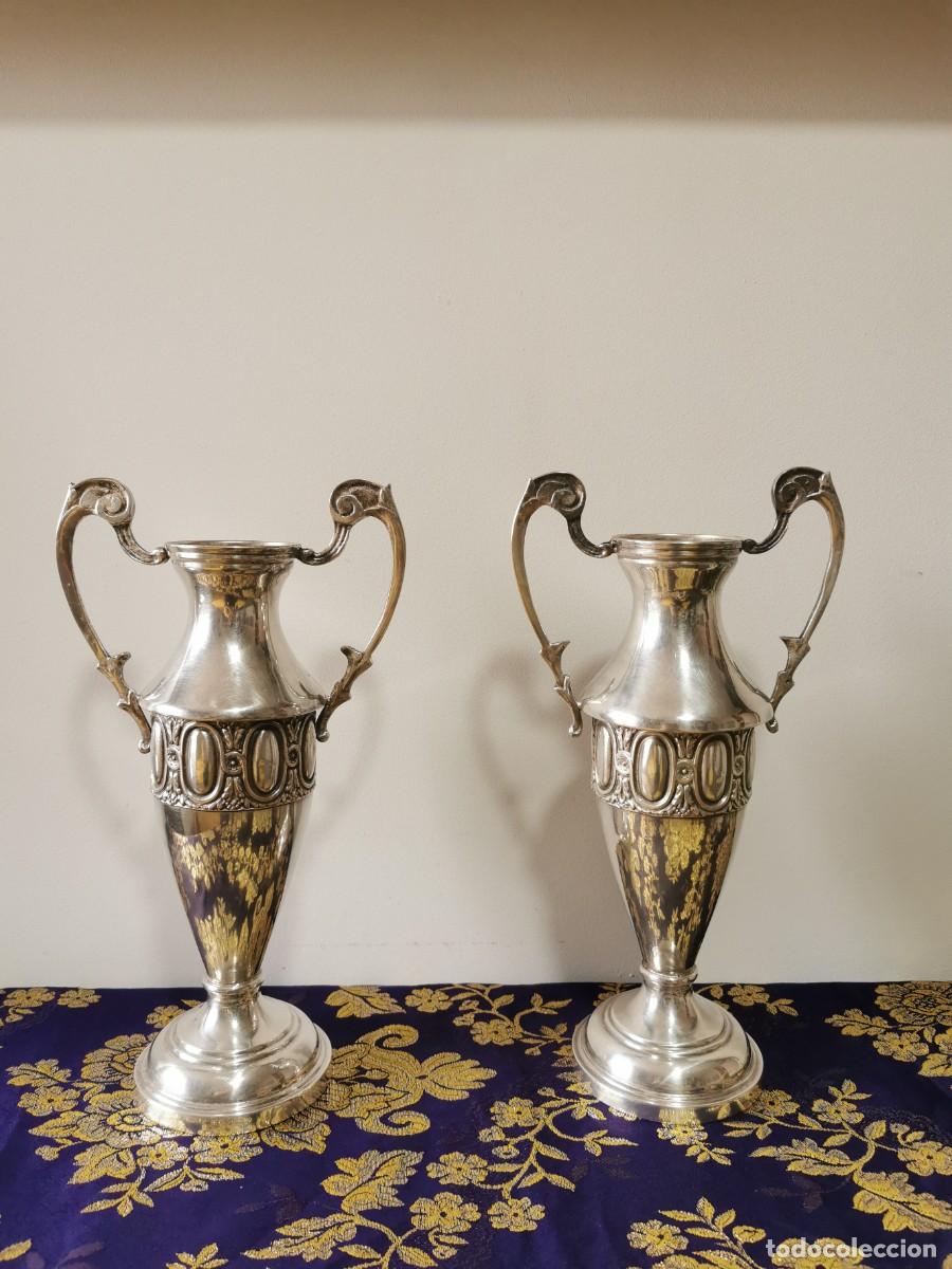 Antig&uuml;edades: Pareja de &aacute;nforas o jarrones de altar 32cm - Foto 3