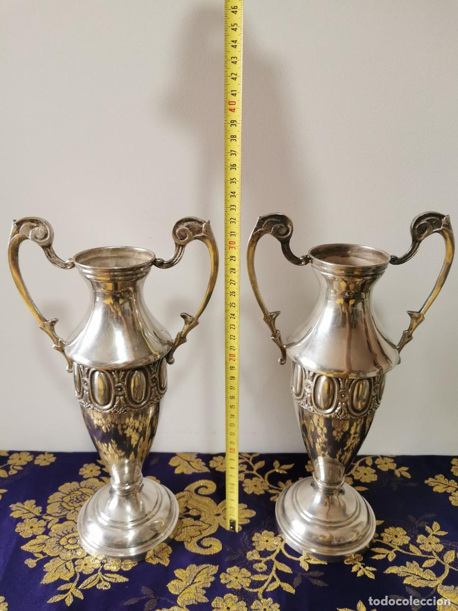 Antig&uuml;edades: Pareja de &aacute;nforas o jarrones de altar 32cm - Foto 6
