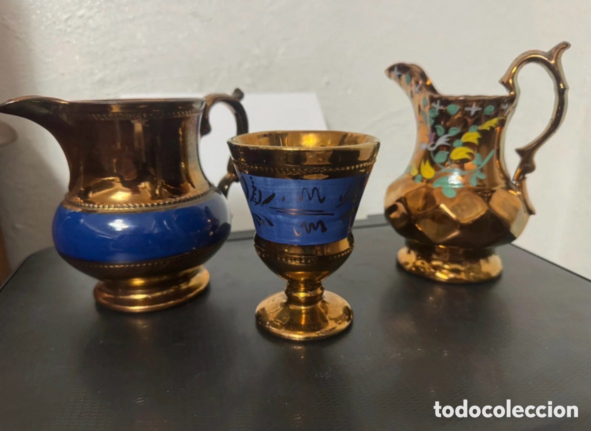 Antig&uuml;edades: Lote de jarras y c&aacute;liz Bristol
