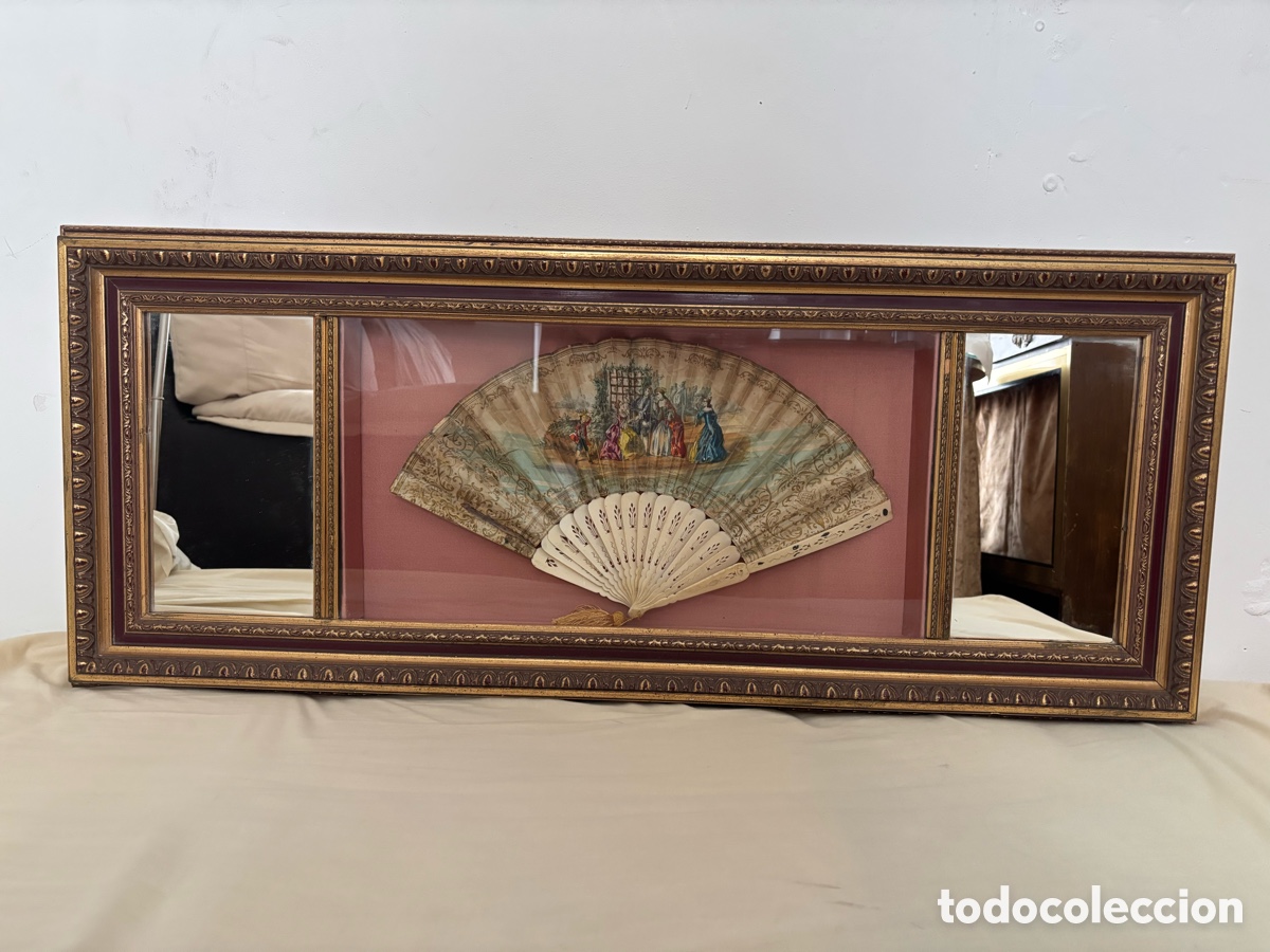 Antig&uuml;edades: Abaniquera con espejo y abanico antiguo