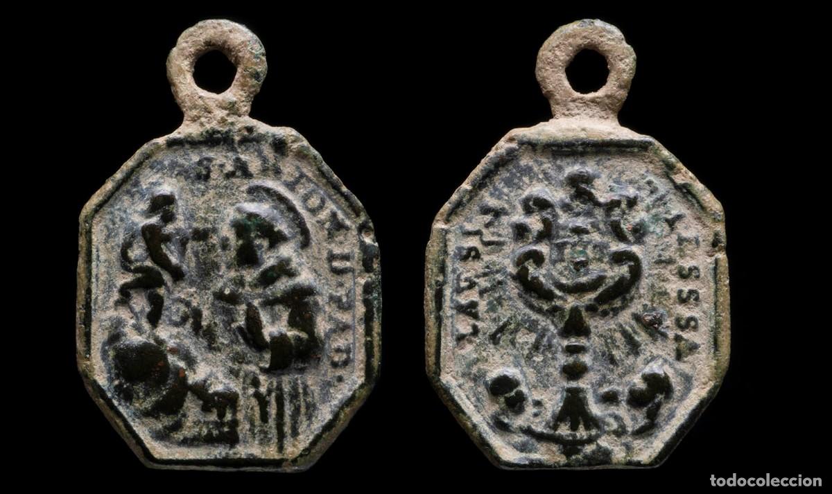 Antig&uuml;edades: Religious Medal XVI-XVII centuries, S. Antonio / S. Sacramento - 28x18 mm.