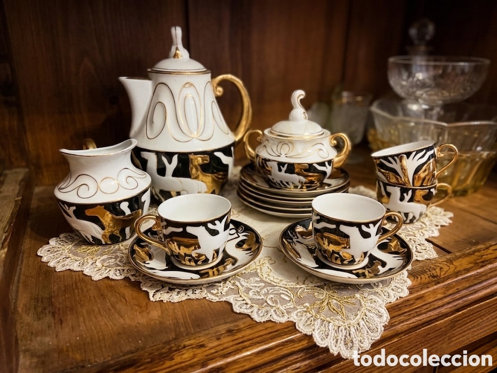 Antig&uuml;edades: Antiqu&iacute;simo juego de caf&eacute; porcelana O CASTRO