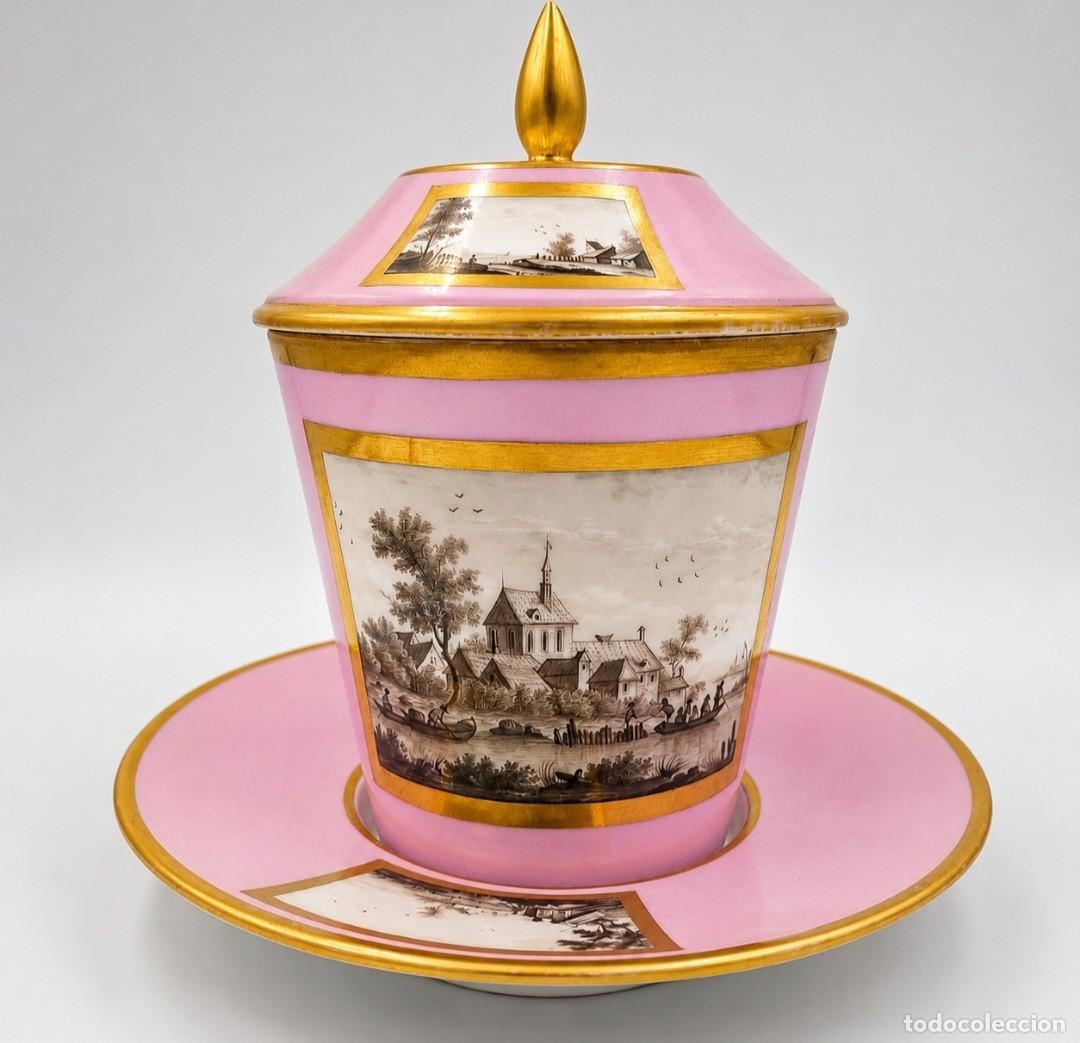 Antig&uuml;edades: Taza y plato de porcelana de Paris 1810