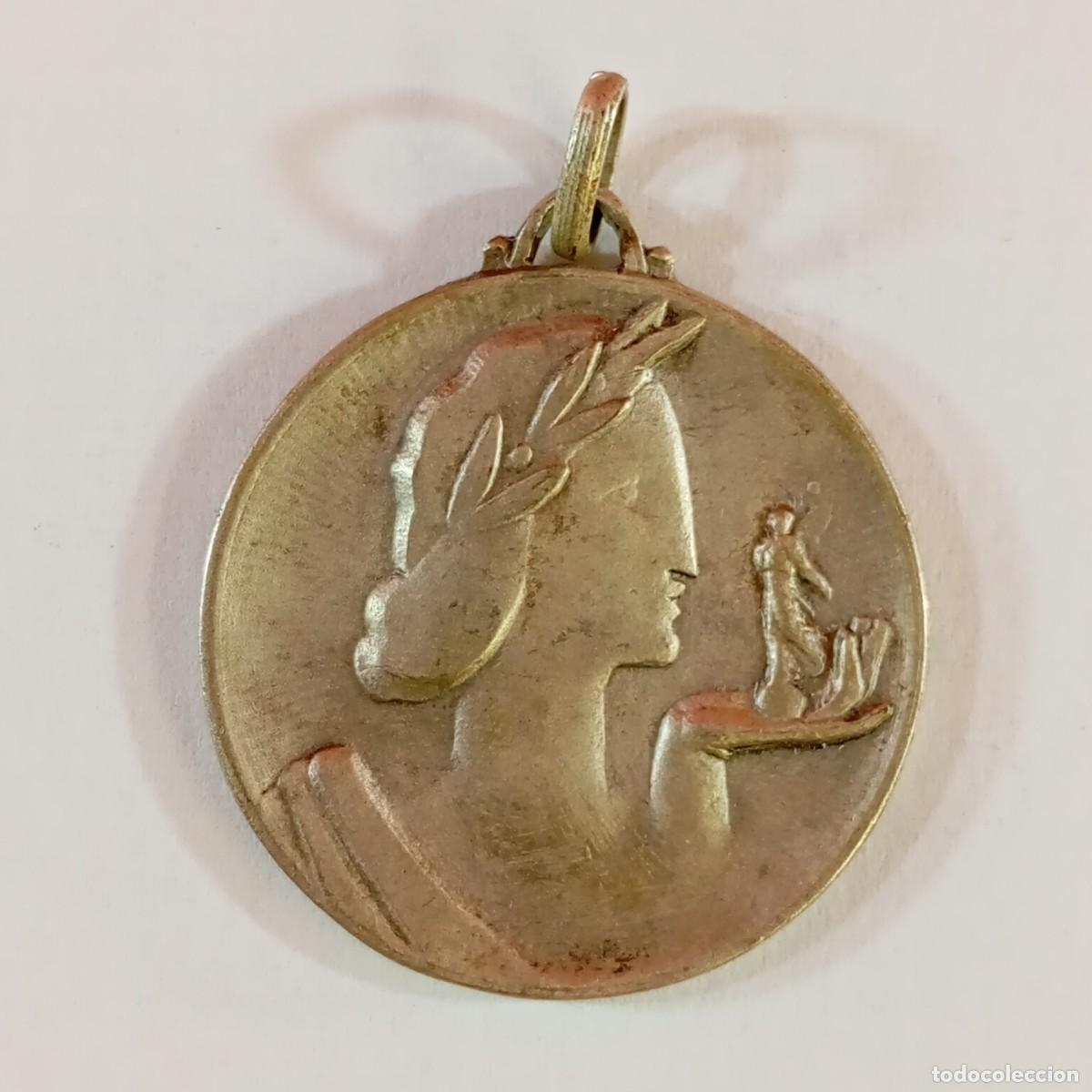 Antig&uuml;edades: PRECIOSA MEDALLA ALEGOR&Iacute;A A UNA VIRGEN - RAR&Iacute;SIMA - PIEZA DE DISE&Ntilde;O / 3251