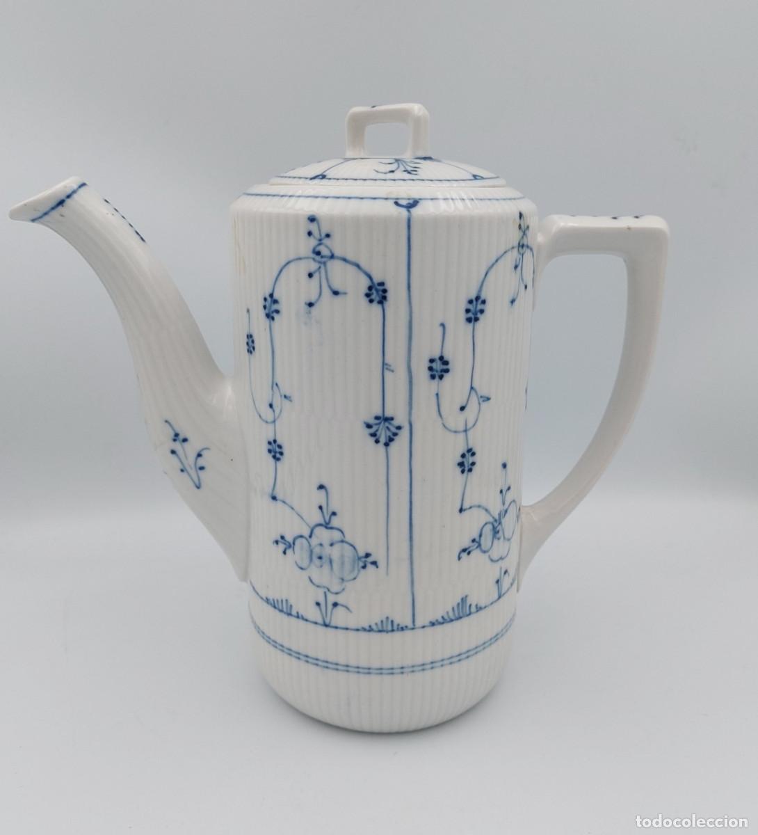 Antig&uuml;edades: Tetera de porcelana alemana Rauenstein siglo XIX
