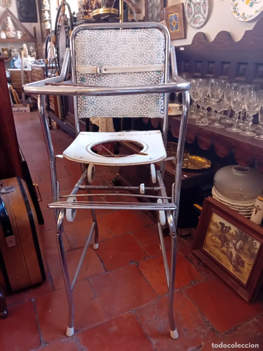 Antig&uuml;edades: Trona d&eacute;cada de los 50/60