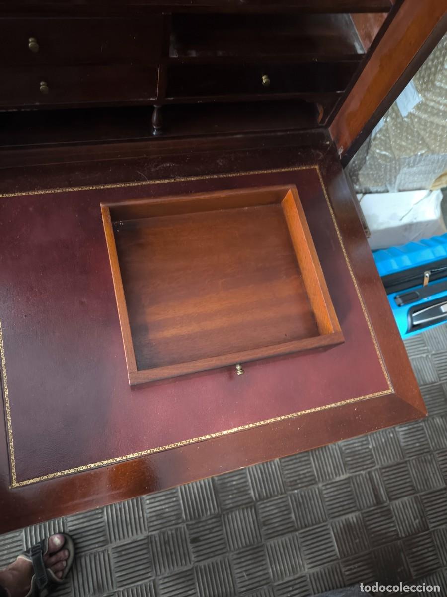 Antig&uuml;edades: Escritorio de madera. - Foto 9