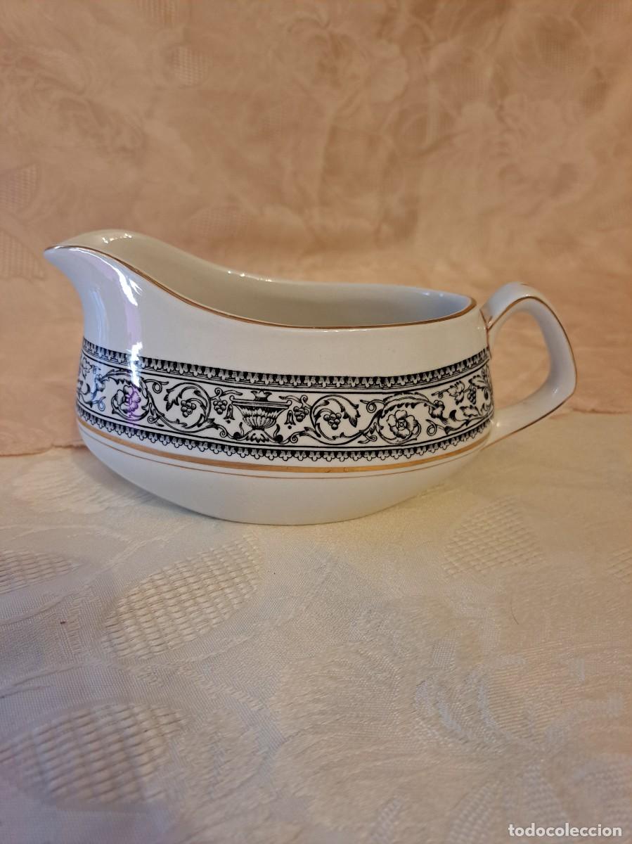 Antig&uuml;edades: Elegante salsera de porcelana Alpine White Ironstone, Wood & Sons. Saracen