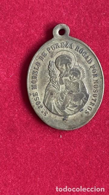 Antig&uuml;edades: Medalla San Jos&eacute; R/ los corazones de Jes&uacute;s y Mar&iacute;a , 2,8x2,7 cm , 9,6 grs
