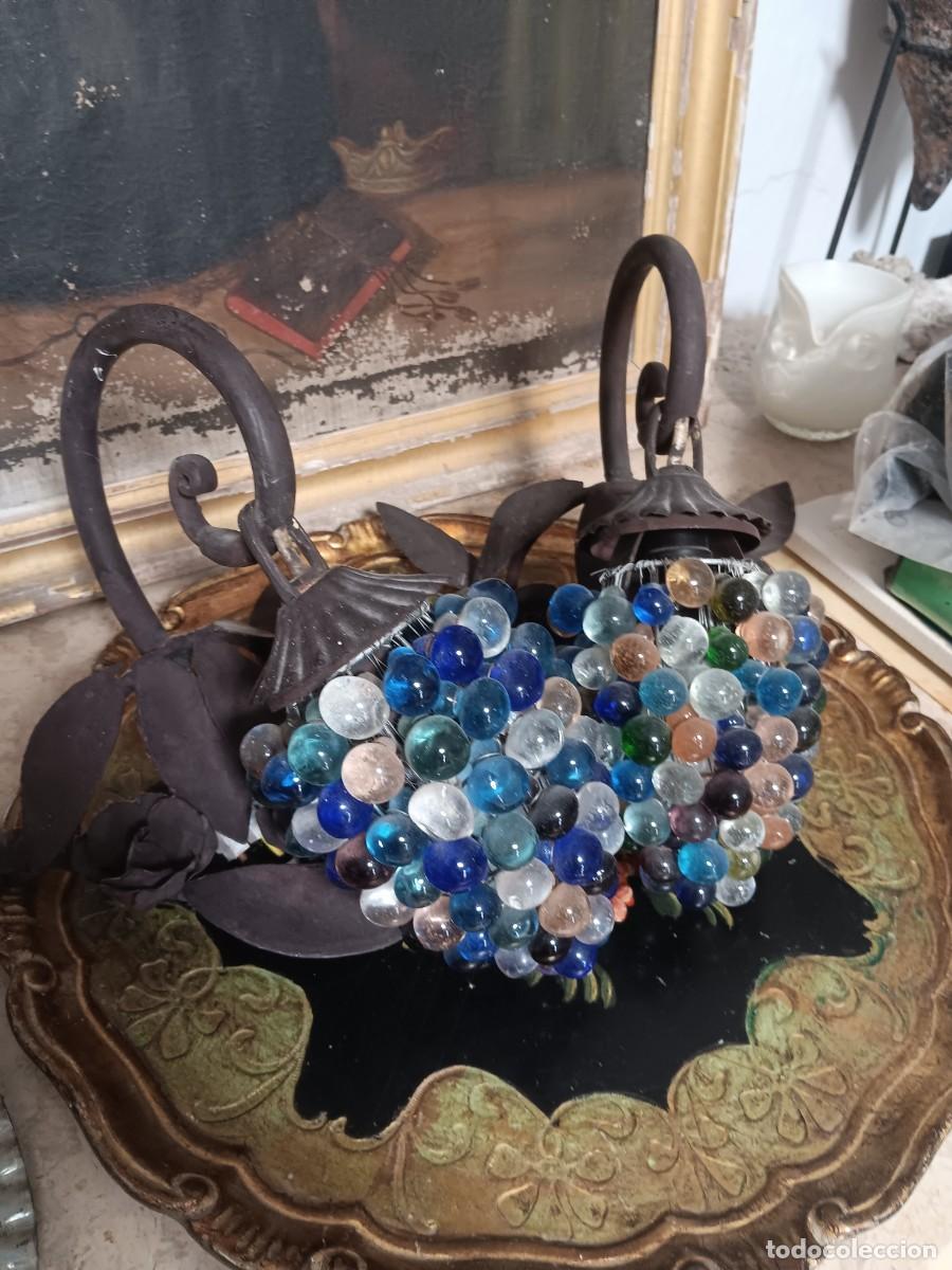 Antig&uuml;edades: pareja de apliques vintage de cristal de Murano, dise&ntilde;ados de forma artesanal con la ic&oacute;nica est&eacute;tic