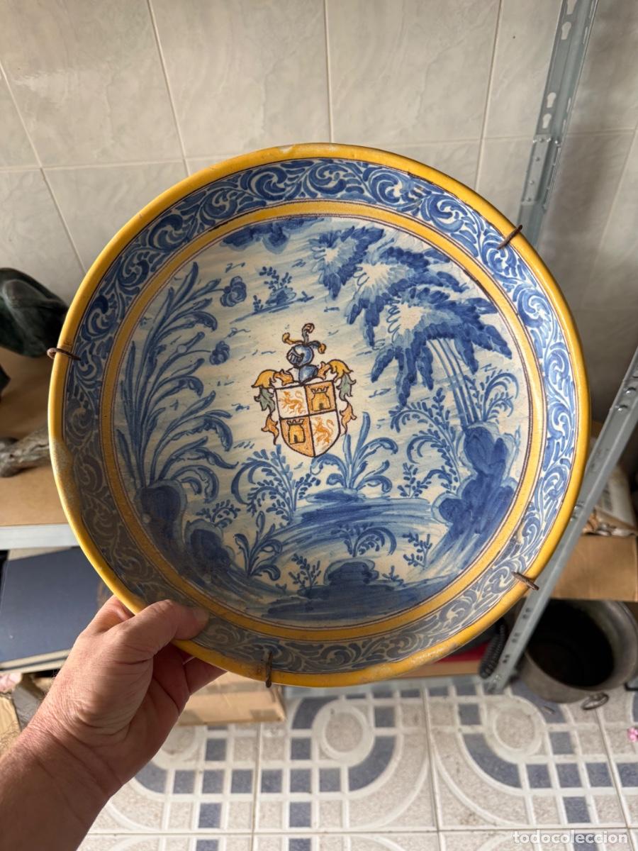 Antig&uuml;edades: Bonito plato de Talavera