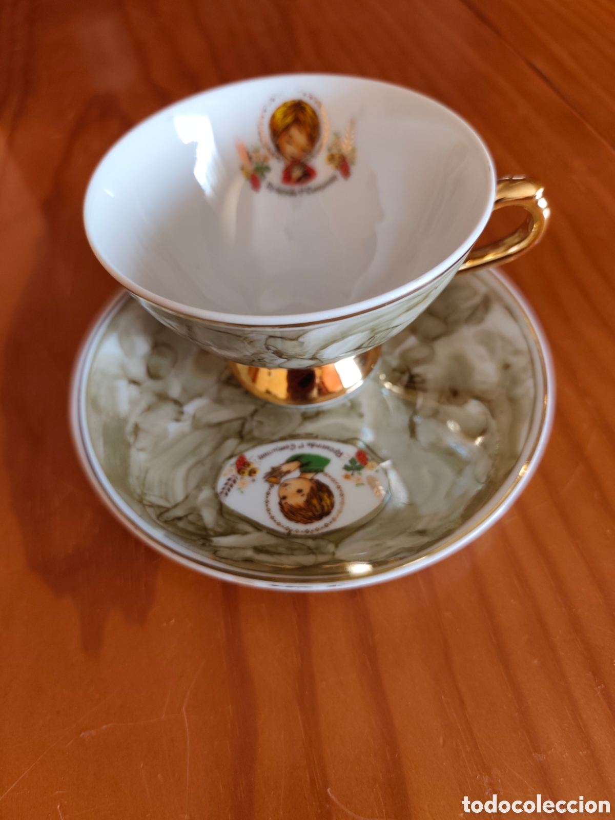 Antiguidades: Taza con plato de primera comunion