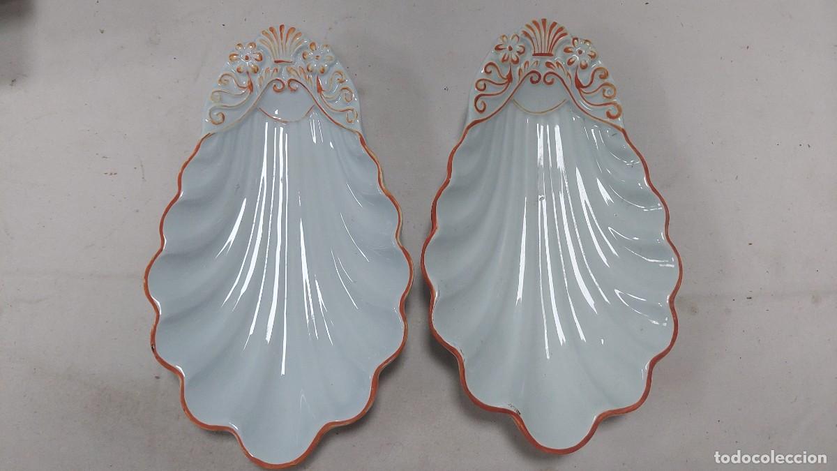 Antig&uuml;edades: Pareja de conchas de porcelana Villeroy y Roch
